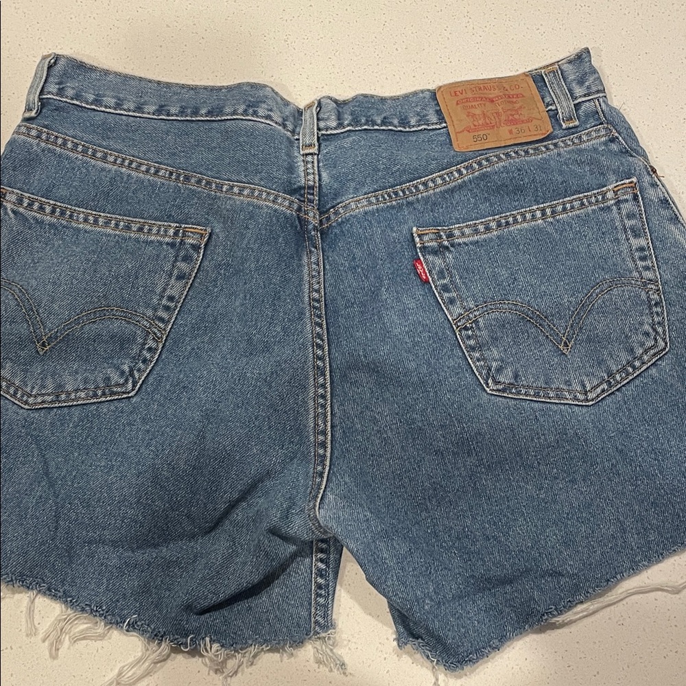 Levi's 550 Women's Classic Mid-rise Blue Jean Shorts